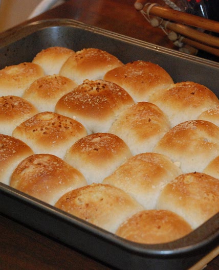 Garlic Cheese Rolls for Bread Machine
