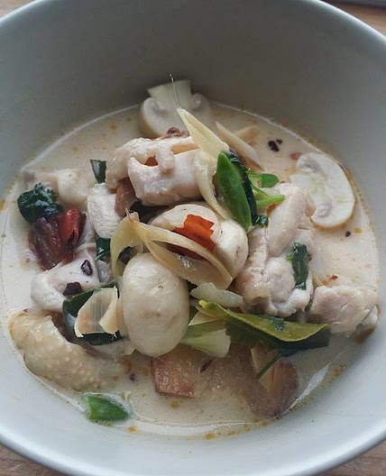 Coconut Soup With Chicken, Galanga Root : Tom Kha Kai