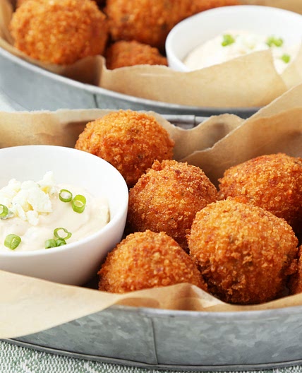 Buffalo Chicken Cheese Balls With Blue Cheese Dip