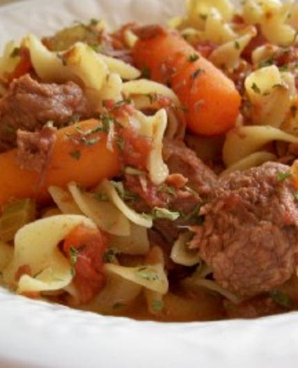 Slow Cooker Beef Noodle Stew