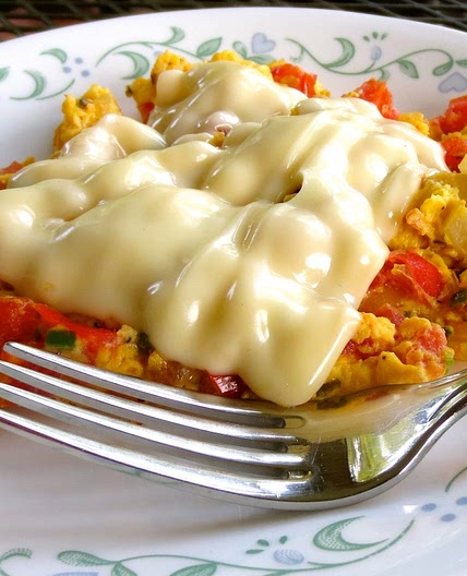 Venezuelan Scrambled Eggs - Perico Venezolano