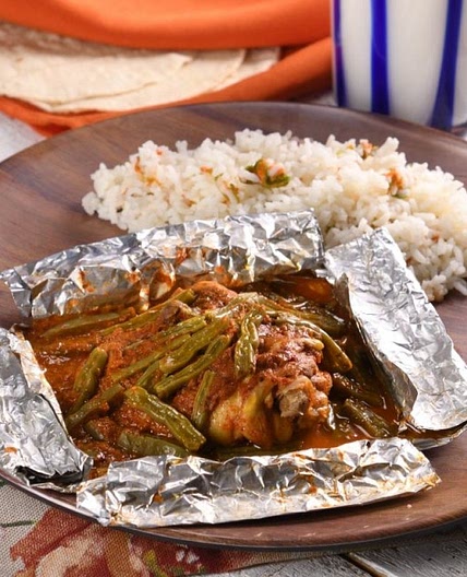 Mixiote de Pollo con Nopales