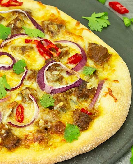Pizza Rendang