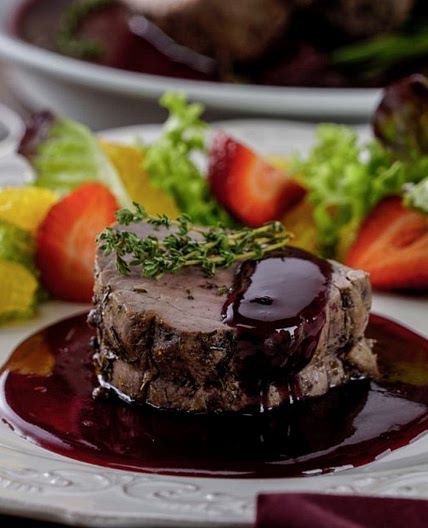 Filete de Res en Salsa de Jamaica