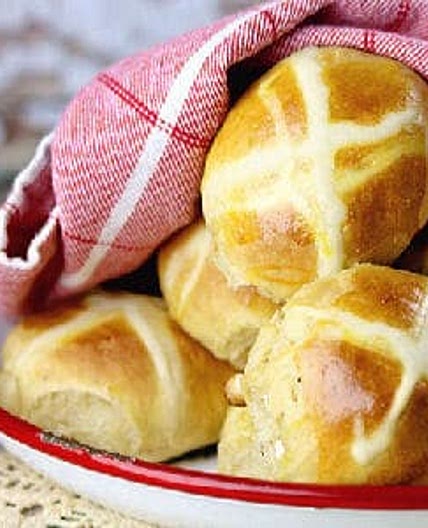 Hot Cross Buns with Orange and White Chocolate