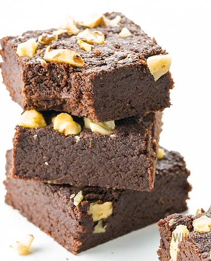 The Best Fudgy Keto Brownies Recipe - 6 Ingredients