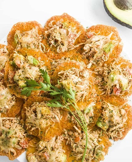 Low Carb Nachos with Spicy Chicken & Cheddar (Gluten-free)