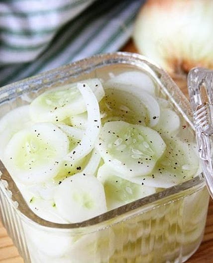 Simple Cucumber and Onion Salad