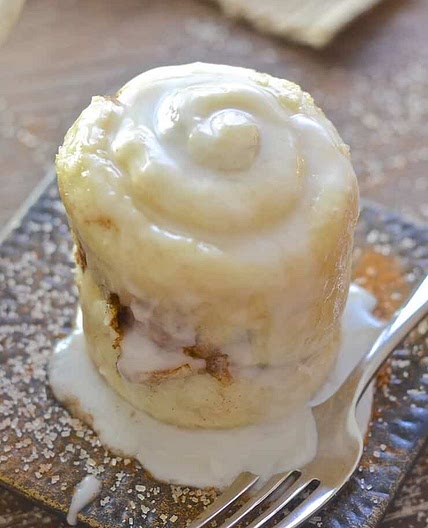 One Minute Cinnamon Roll in a Mug