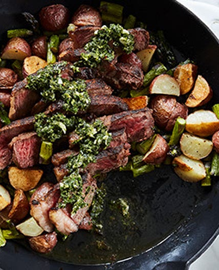 Skillet Steak with Asparagus and Potatoes