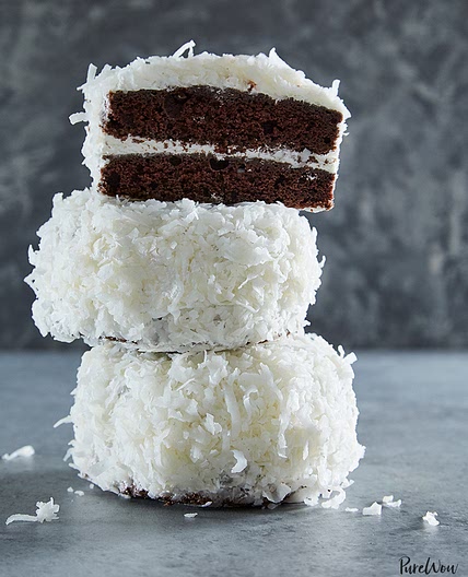 Mini Chocolate Snowball Cakes