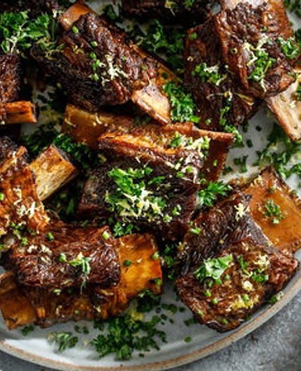 Garlic Braised Short Ribs With Red Wine