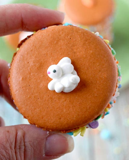 Carrot Cake Macaron