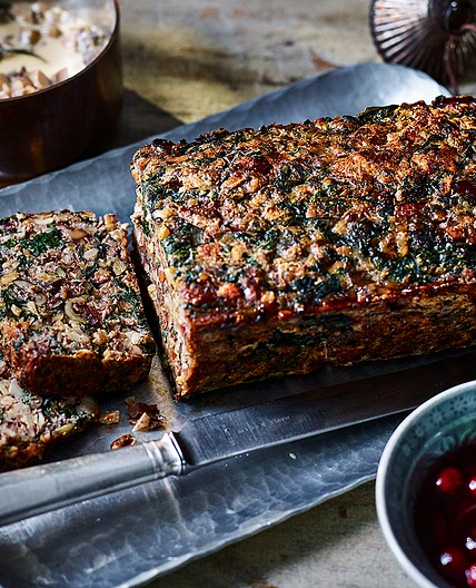 Christmas nut roast with mushroom gravy