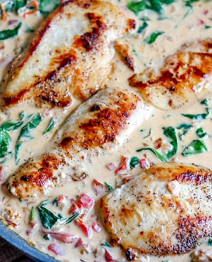 Creamy Mediterranean Chicken Skillet