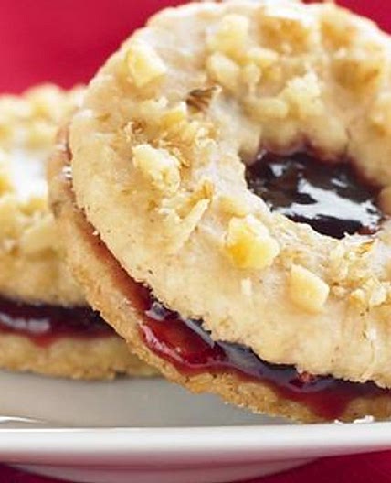 Walnut Linzer Cookies