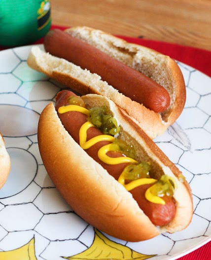 Make Your Own 'Dirty Water Dogs' With a Sous-Vide Setup