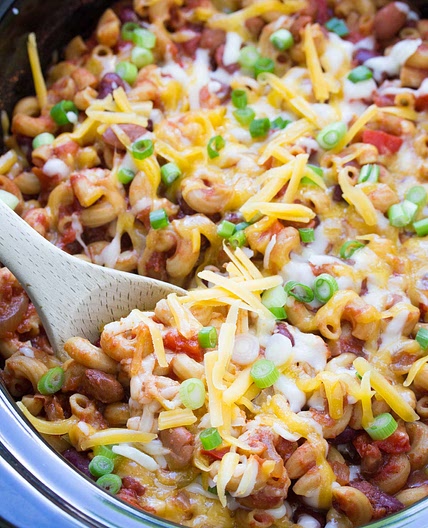 Slow Cooker Vegetarian Chili Mac
