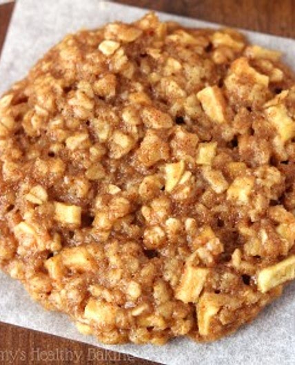 Apple Pie Oatmeal Cookies