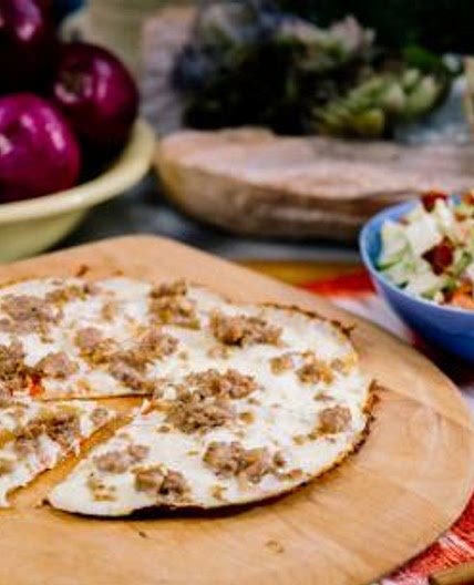 Crispy Tortilla Pizza