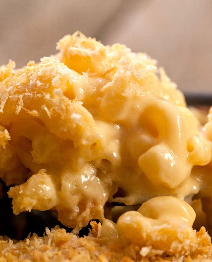 Classic Macaroni and Cheese from Homeroom
