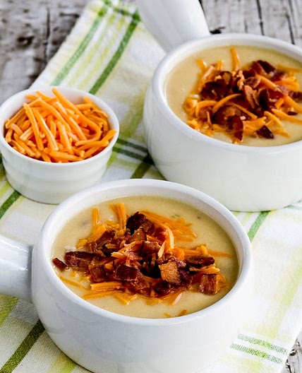 Cheesy Cauliflower Soup with Bacon and Green Chiles