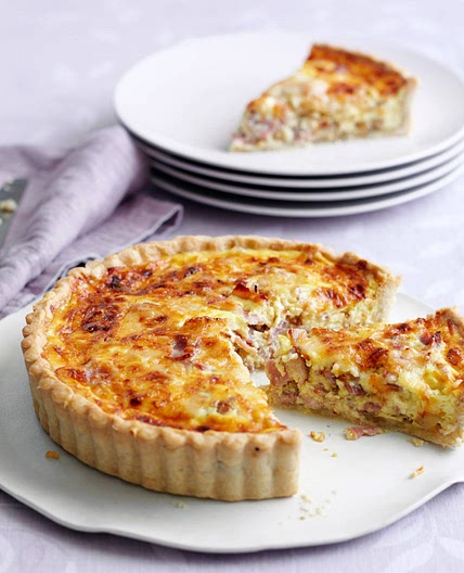 Mary Berry's quick & easy quiche lorraine recipe