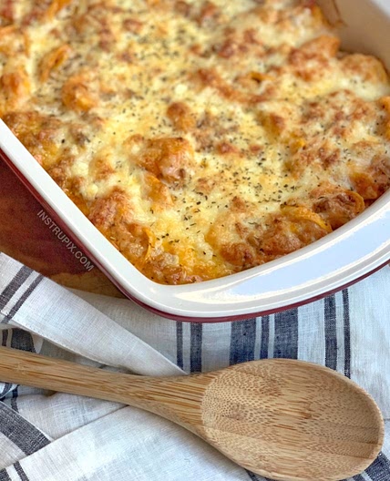 Cheesy Baked Tortellini Casserole With Meat Sauce