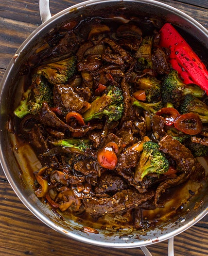 Quick 15 Minute Beef and Broccoli Stir Fry
