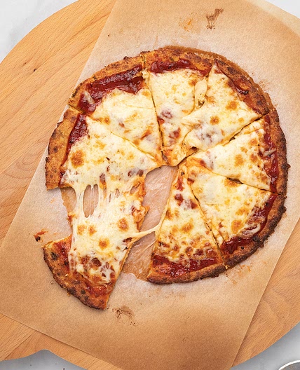 The Best Cauliflower Pizza Crust (Low-carb/Keto)