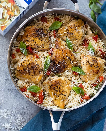 30 Minute Sun-dried Tomato, Parmesan, and Basil Chicken and Rice