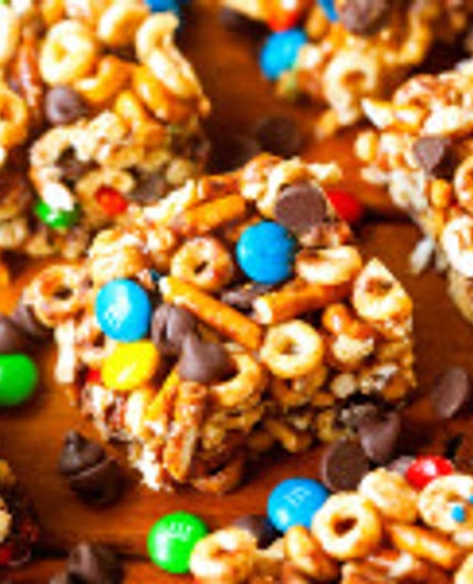No-Bake Sweet and Salty Cereal Bars