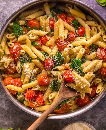 Easy Tomato and Spinach Pasta