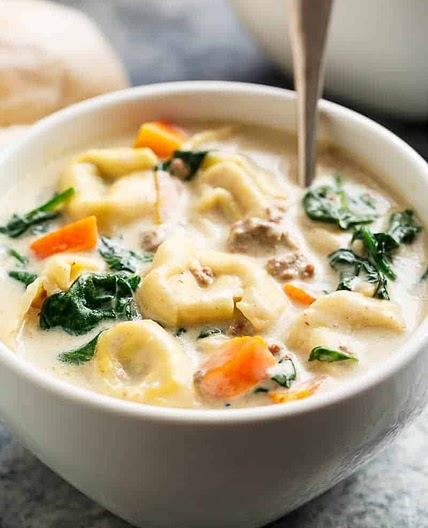 Slow Cooker Creamy Tortellini Soup