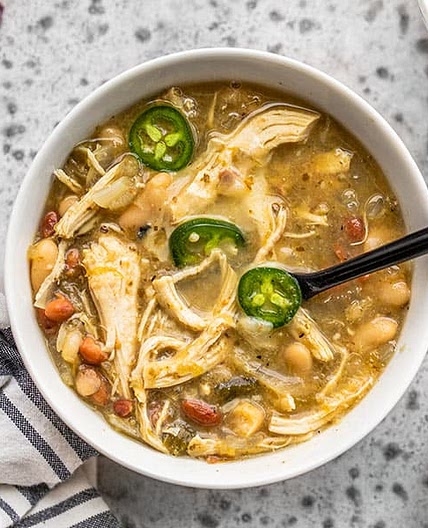Easy Slow Cooker White Chicken Chili
