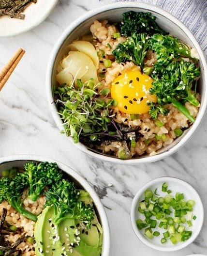 Tamago Kake Gohan ( Japanese-Style Rice With Egg )