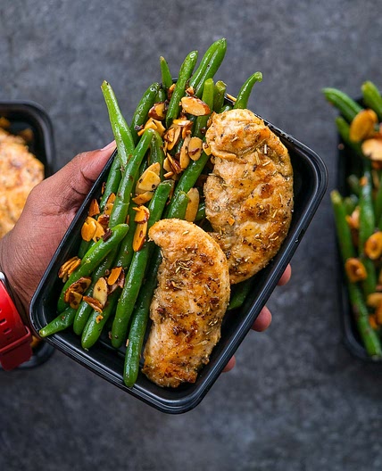 Keto Chicken & Green Beans Almondine Meal Prep