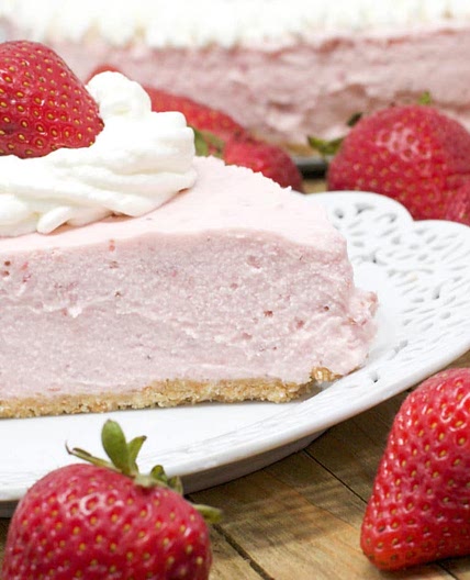 No-Bake Strawberry Cheesecake