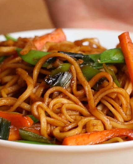 Veggie Garlic Noodles Recipe by Tasty