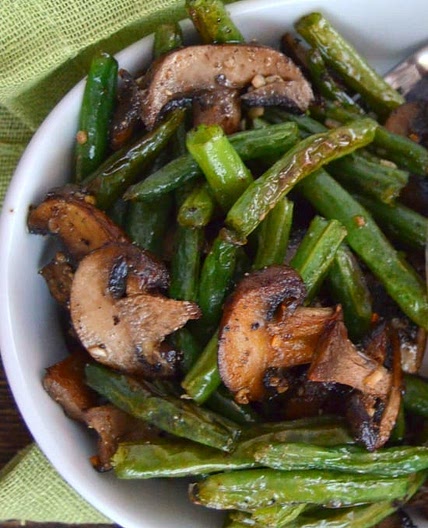 Garlic Roasted Green Beans and Mushrooms