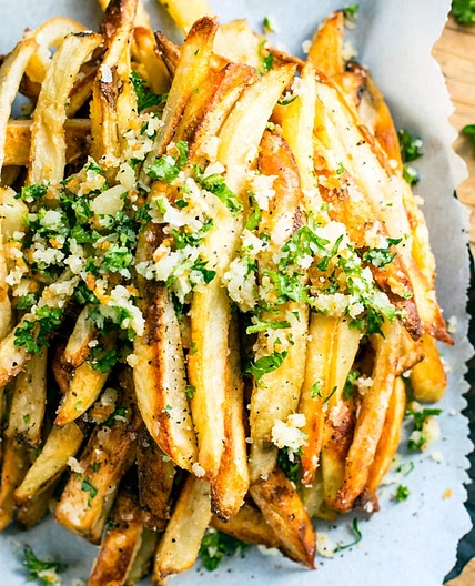Crispy Baked Parmesan Garlic Fries