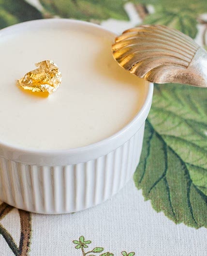 Heavenly white chocolate mousse 