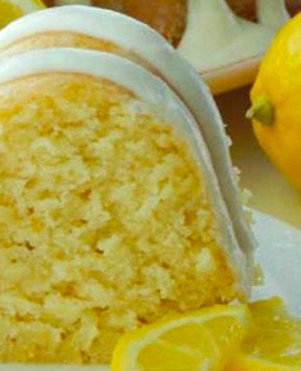 Italian Lemon Pound Cake – This Cake Is Like A Dream! - Daily Re