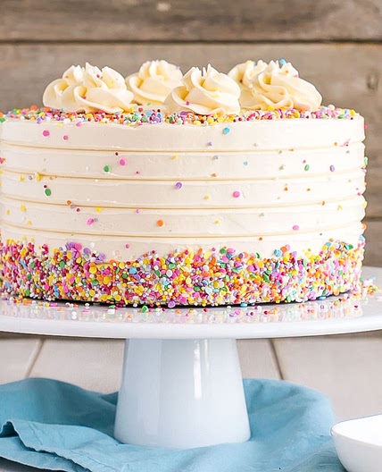 Vanilla Cake with Vanilla Buttercream