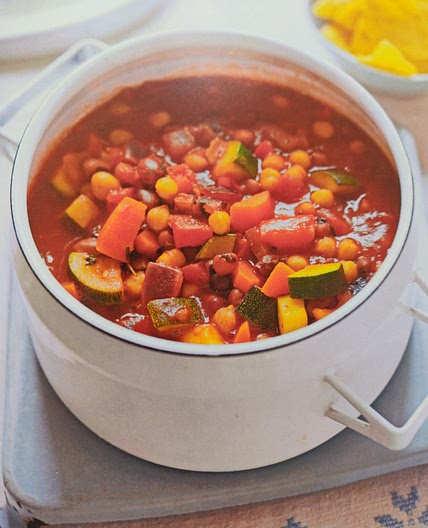 Chunky tomato and bean stew