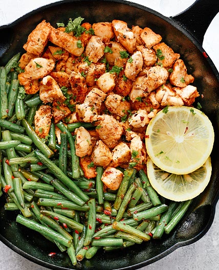 Spicy Green Beans Chicken Skillet