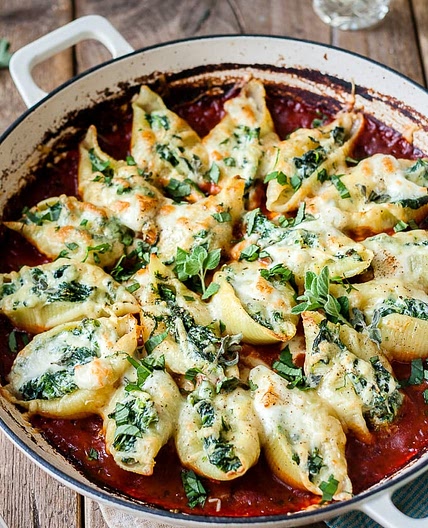 Easy Spinach & Ricotta Stuffed Shells