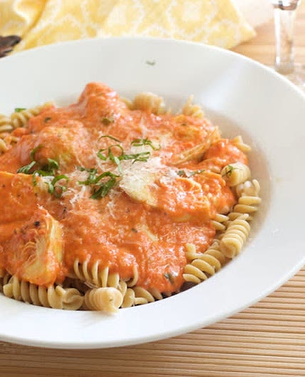 Pasta with Red pepper sauce