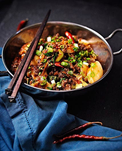 Spicy pork sausage and rice cakes