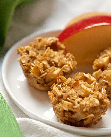 Apple cinnamon quinoa breakfast muffins
